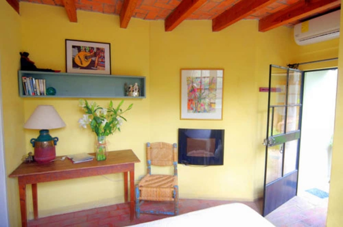 Imagen de la habitación del Hotel Casa de la Noche. Foto 15