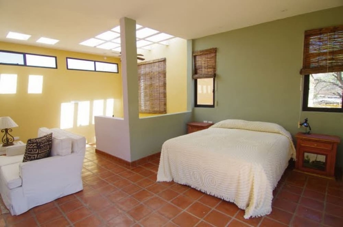 Imagen de la habitación del Hotel Casa de la Noche. Foto 16