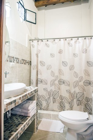 Imagen de la habitación del Hotel Casa de las Fuentes. Foto 4