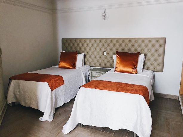 Imagen de la habitación del Hotel Casa de los Angeles. Foto 14