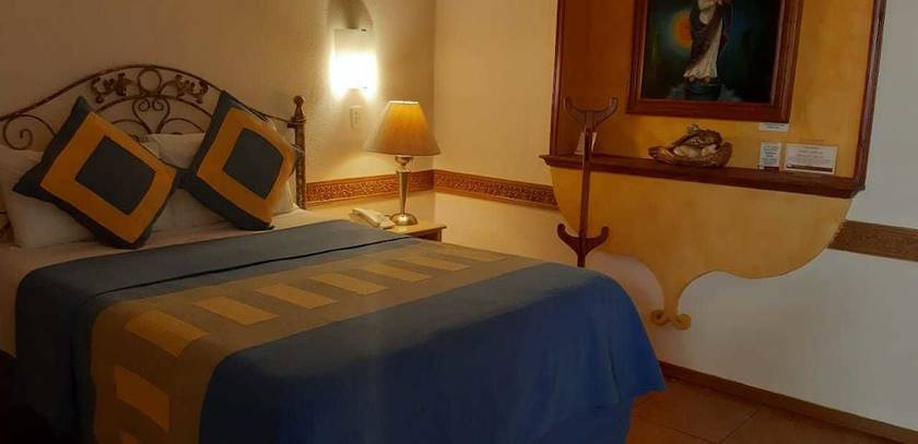Imagen de la habitación del Hotel Casa de los Frailes. Foto 14