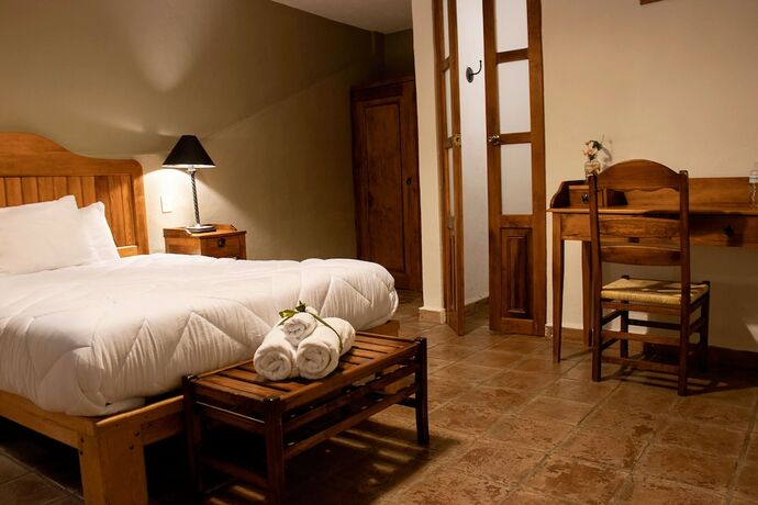 Imagen de la habitación del Hotel Casa del Fraile. Foto 17