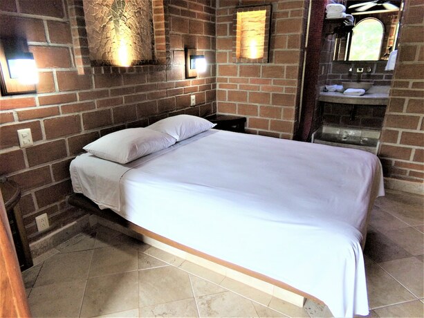 Imagen de la habitación del Hotel Casa del Lirio Diamante. Foto 14