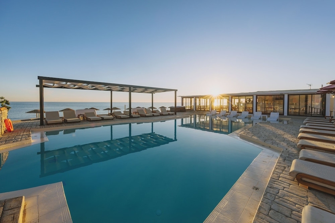 Imagen de la piscina del Hotel Casa di Notos Beach-Georgioupolis. Foto 14
