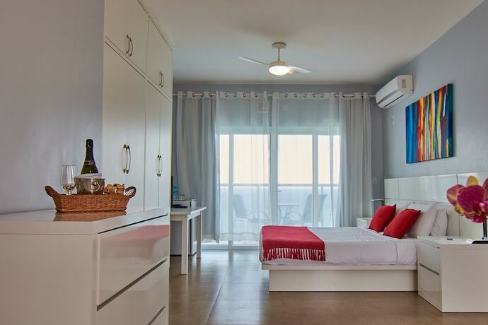 Imagen de la habitación del Hotel Casa e Mar. Foto 15