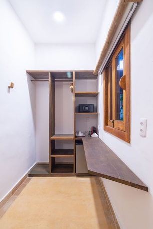 Imagen de la habitación del Hotel CasaLô. Foto 9