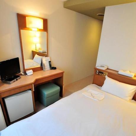 Imagen de la habitación del Hotel Casabella Inn Kobe. Foto 4