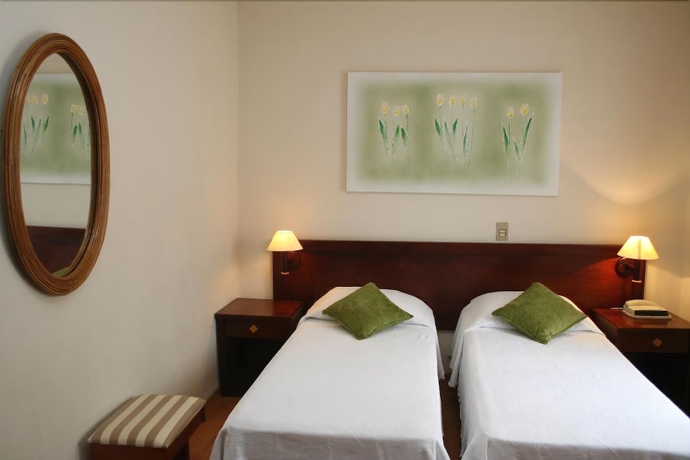 Imagen de la habitación del Hotel Casablanca, &Aacute;guas de Lind&oacute;ia. Foto 2