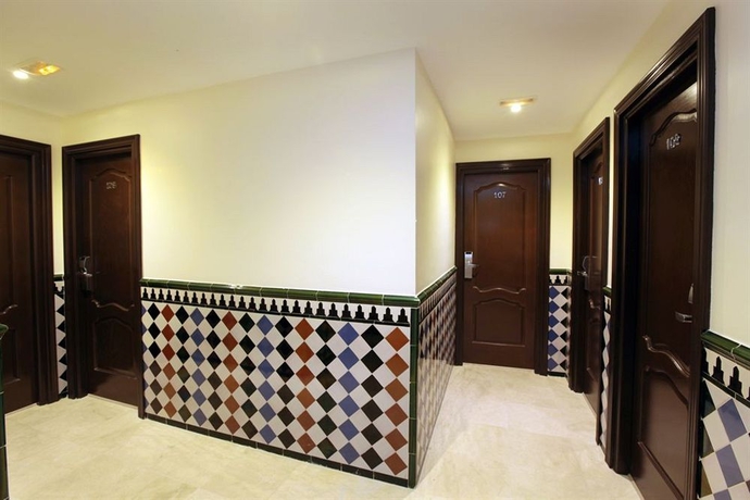 Imagen de los interiores del Hotel Casablanca, Almu&ntilde;&eacute;car. Foto 12