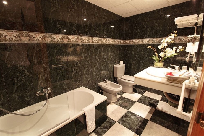 Imagen de la habitación del Hotel Casablanca, Almuñecar. Foto 11