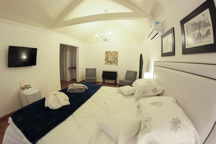 Imagen de la habitación del Hotel Casablanca Boutique, Campos do Jordao. Foto 6
