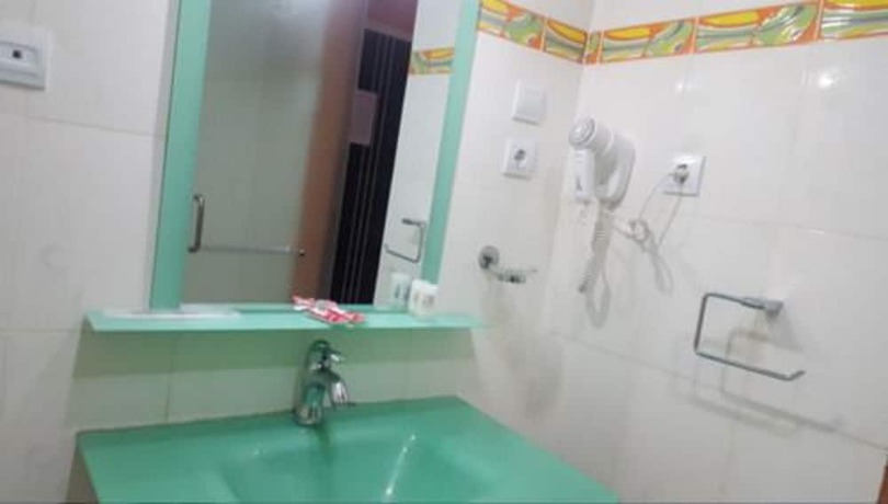 Imagen de la habitación del Hotel Casablanca, Dar El Be&iuml;da. Foto 12