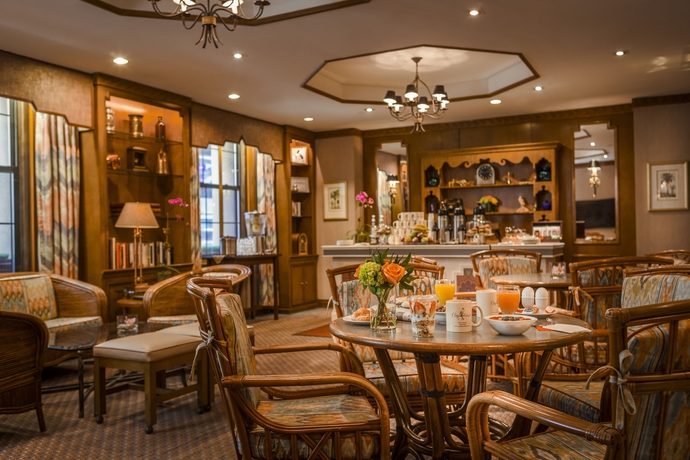 Imagen del bar/restaurante del Hotel Casablanca Hotel. Foto 2