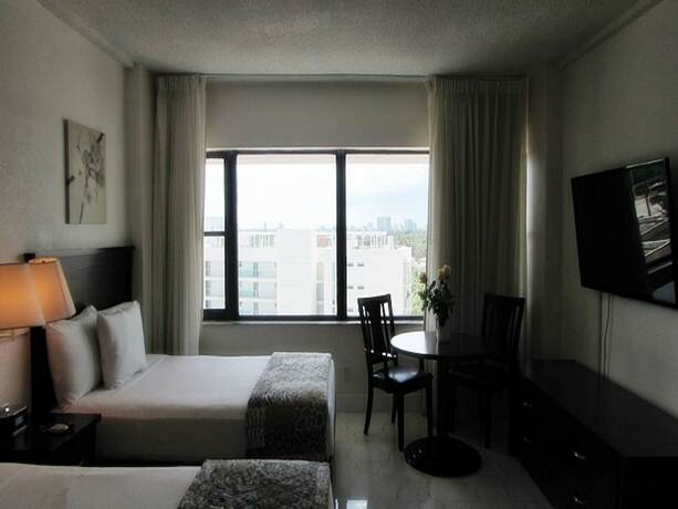 Imagen de la habitación del Hotel Casablanca Miami Beach. Foto 12