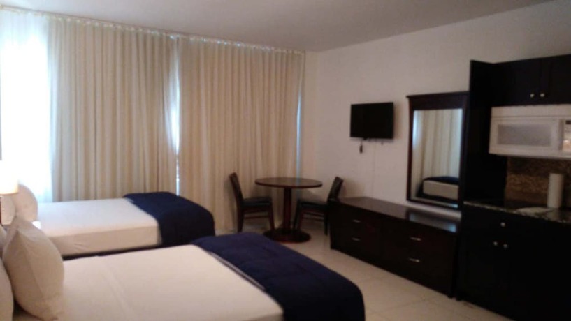 Imagen de la habitación del Hotel Casablanca Miami Beach. Foto 15