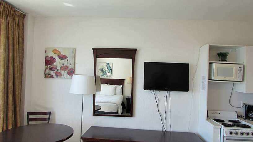 Imagen de la habitación del Hotel Casablanca Miami Beach. Foto 20