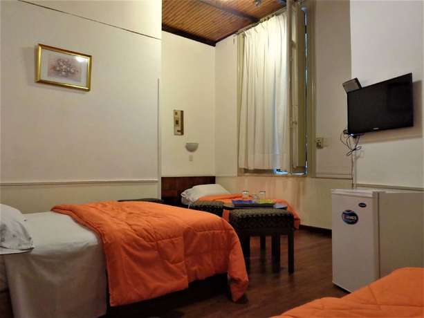 Imagen de la habitación del Hotel Casablanca, Montevideo. Foto 7