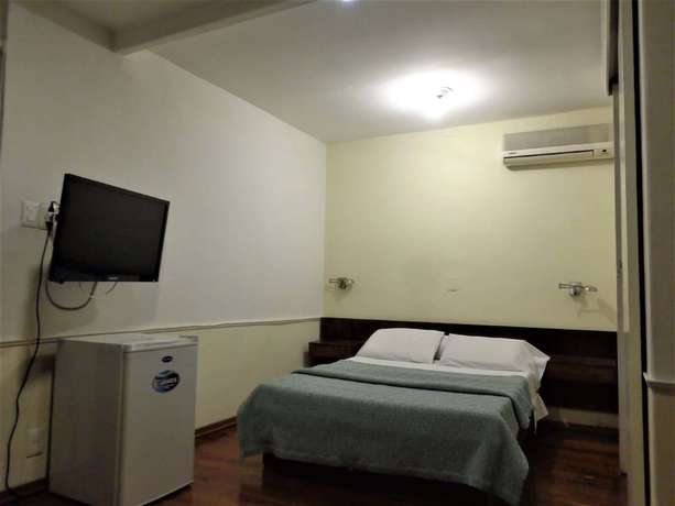 Imagen de la habitación del Hotel Casablanca, Montevideo. Foto 8
