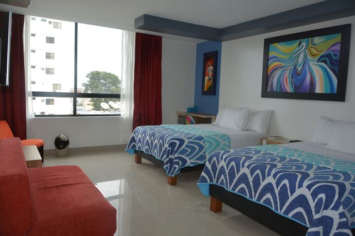 Imagen de la habitación del Hotel Casablanca Salinas. Foto 13
