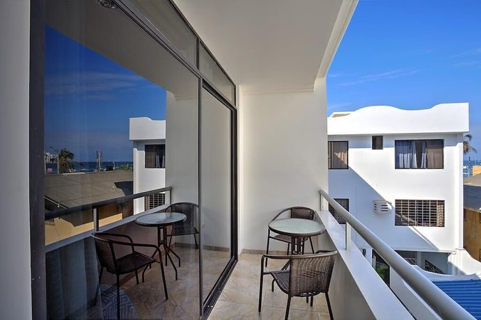 Imagen de la habitación del Hotel Casablanca Salinas. Foto 14