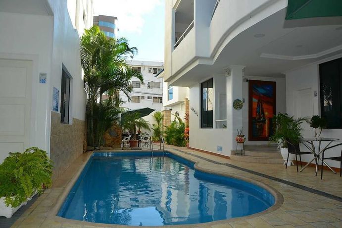 Imagen de la piscina del Hotel Casablanca Salinas. Foto 20