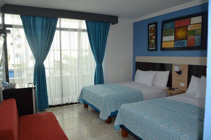 Imagen de la habitación del Hotel Casablanca Salinas. Foto 15