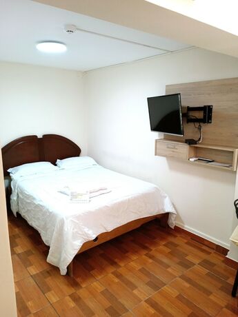 Imagen de la habitación del Hotel Casablanca, Santiago de Surco. Foto 14