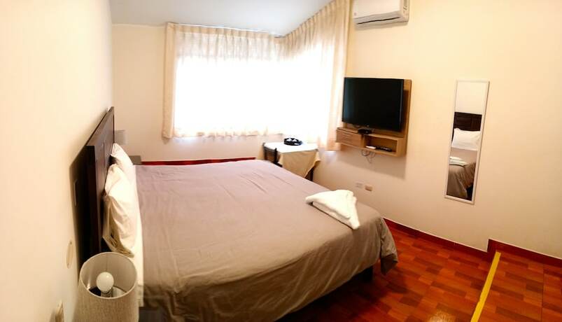 Imagen general del Hotel Casablanca, Santiago de Surco. Foto 4