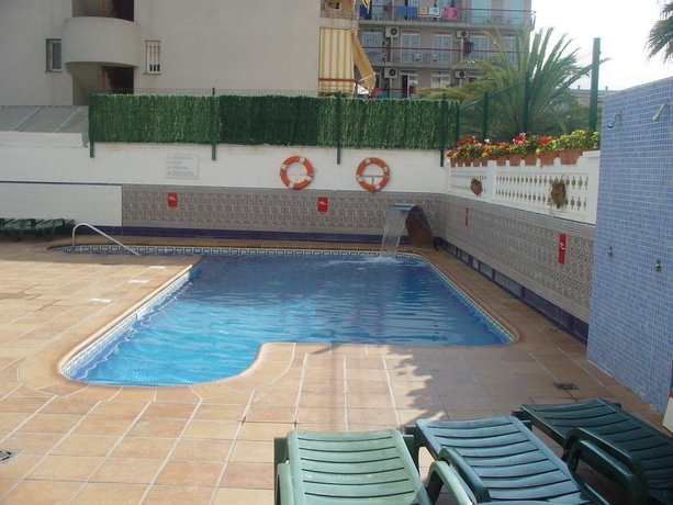 Imagen de la piscina del Hotel Casablanca Suites. Foto 18
