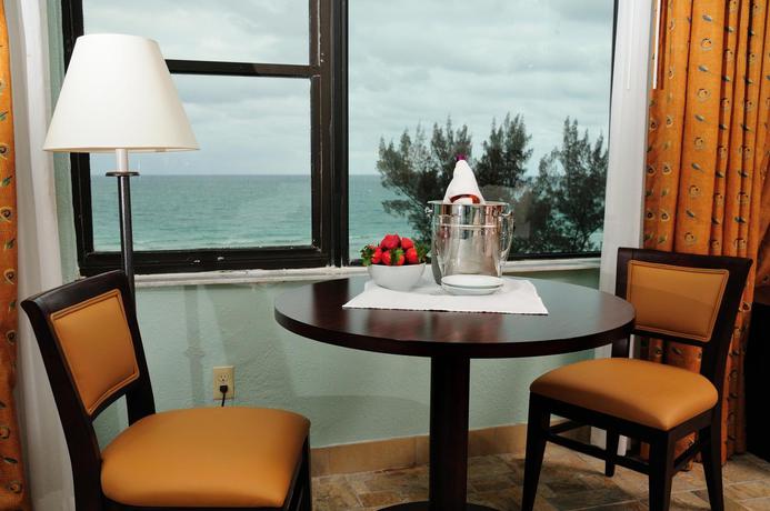 Imagen general del Hotel Casablanca on the Ocean East Tower. Foto 11