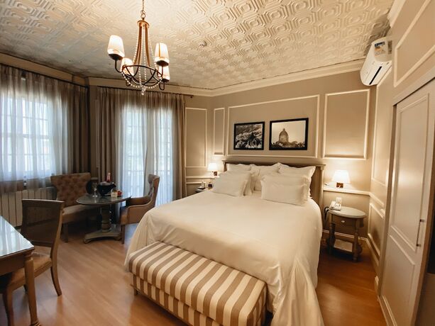 Imagen de la habitación del Hotel Casacurta. Foto 15