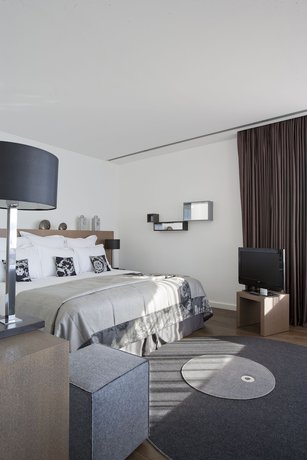 Imagen de la habitación del Hotel Casadelmar. Foto 13