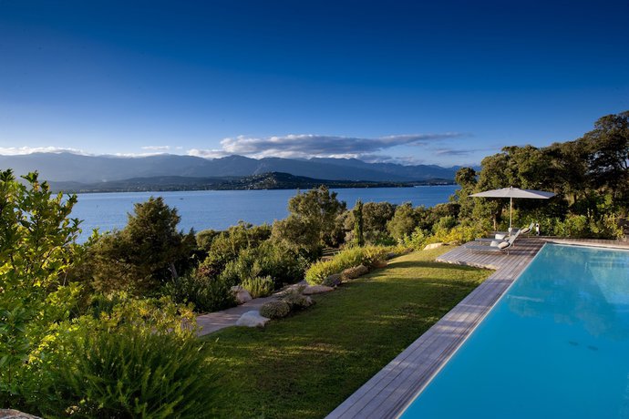 Imagen de la habitación del Hotel Casadelmar. Foto 14