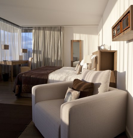 Imagen de la habitación del Hotel Casadelmar. Foto 17