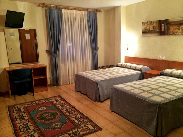 Imagen de la habitación del Hotel Casado. Foto 13