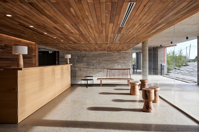 Imagen de los interiores del Hotel Casagrande And Beach Club. Foto 17