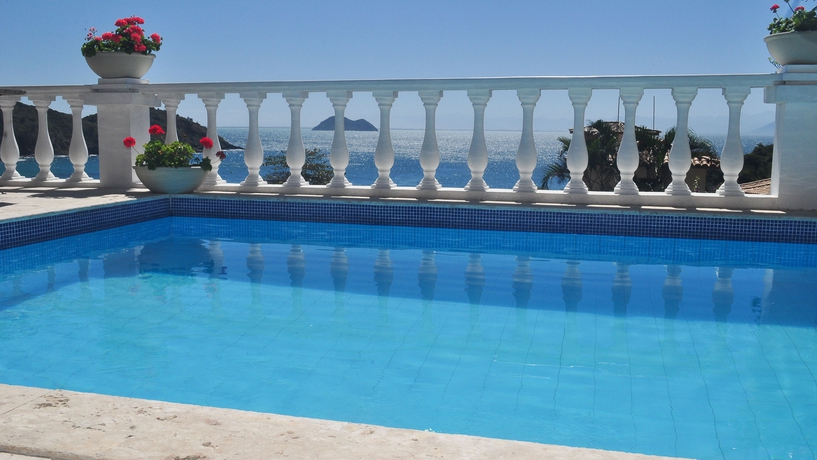 Imagen de la piscina del Hotel Casagrande Boutique. Foto 11