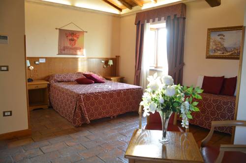 Imagen de la habitación del Hotel Casale Della Certosa. Foto 4