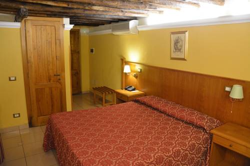 Imagen de la habitación del Hotel Casale Della Certosa. Foto 7