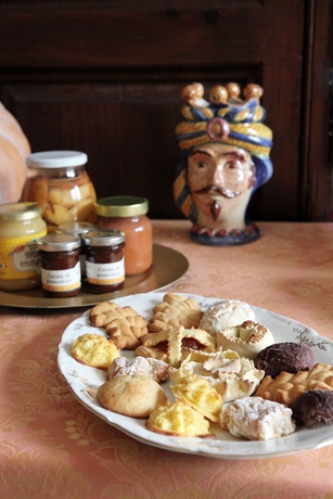 Imagen del bar/restaurante del Hotel Casale Romano Resort. Foto 2