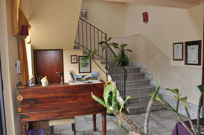 Imagen de los interiores del Hotel Casale Romano Resort. Foto 13