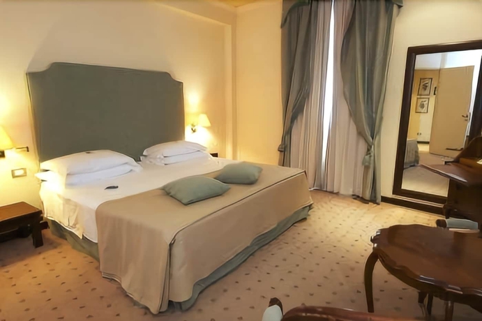 Imagen de la habitación del Hotel Casali, Cesena. Foto 6