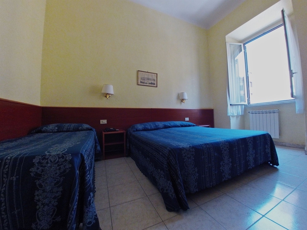Imagen de la habitación del Hotel Casali. Foto 8