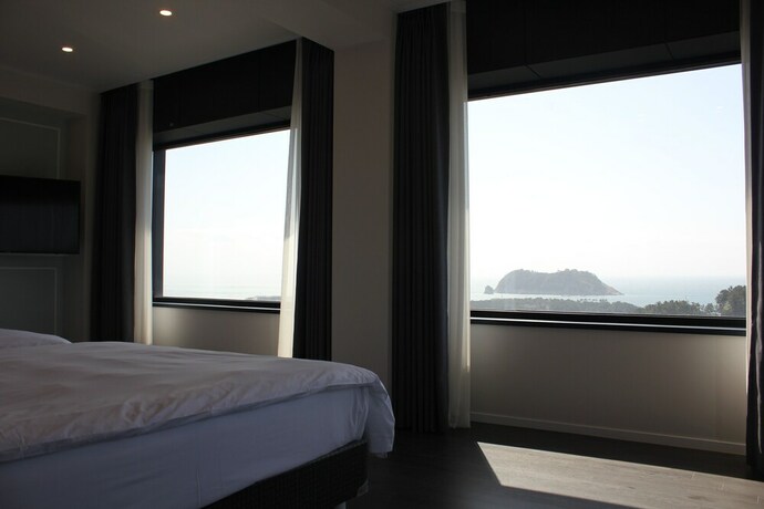 Imagen de la habitación del Hotel Casaloma. Foto 23