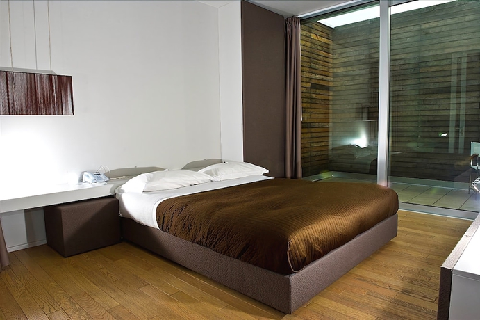 Imagen de la habitación del Hotel Casalunga Golf Resort. Foto 10