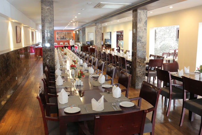Imagen del bar/restaurante del Hotel Casamara. Foto 2
