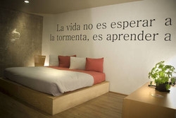 Imagen de la habitación del Hotel Casamata Urban Suites. Foto 2