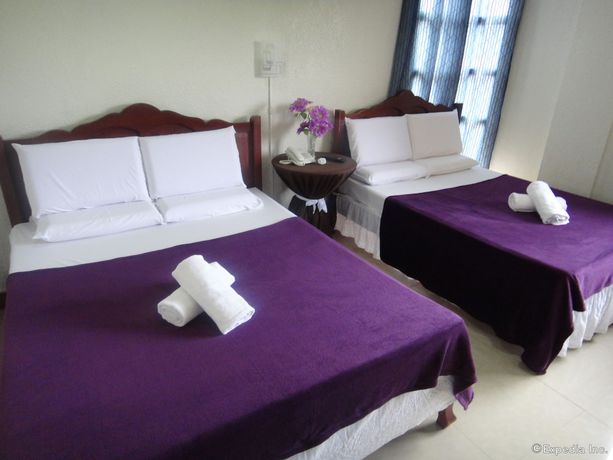 Imagen de la habitación del Hotel Casanas Suites. Foto 4