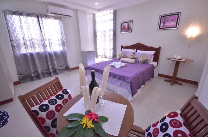 Imagen de la habitación del Hotel Casanas Suites. Foto 10