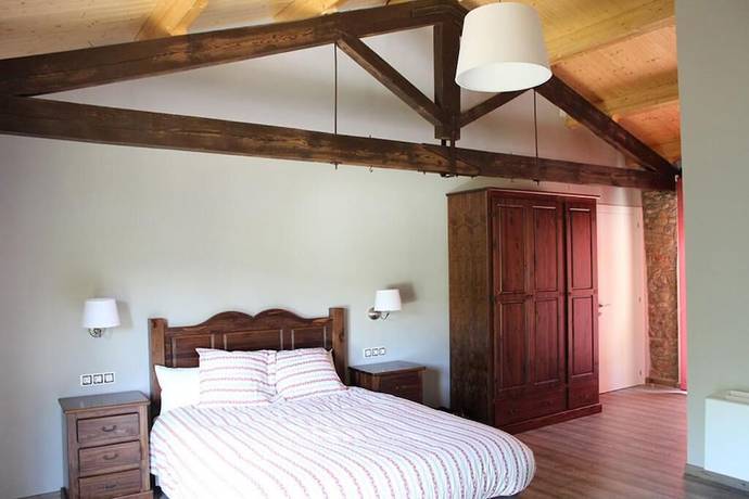 Imagen de la habitación del Hotel Casanova De Baix. Foto 4